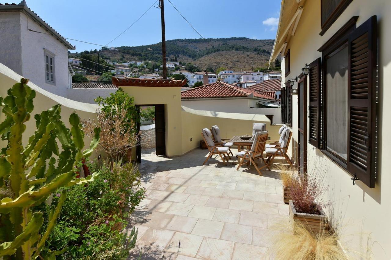 Kamini'S Tranquility Retreat Villa Hydra  Buitenkant foto